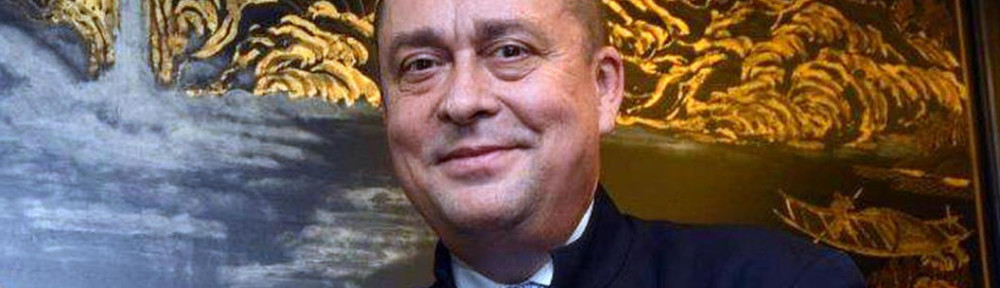 mr-herbert-painting-1057x545